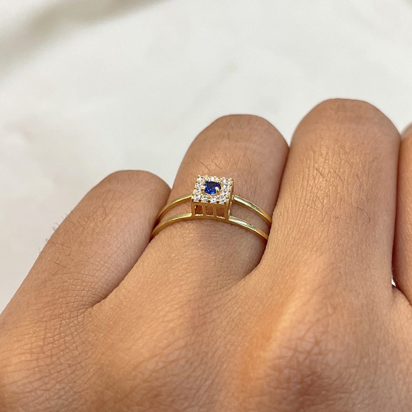 Anel Bright Destiny em Ouro Amarelo 18K-750, com zircônias