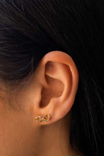 Brinco Infinito multicolor em ouro 18k-750