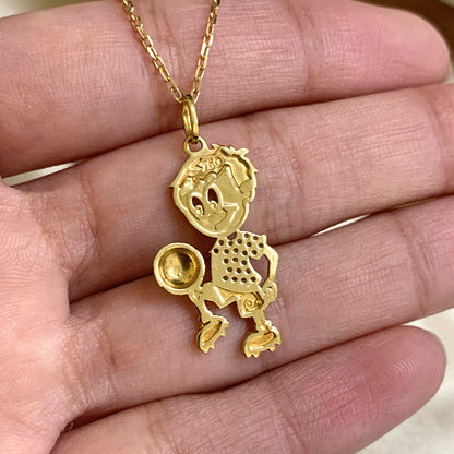 Pingente em ouro amarelo 18k menino jogando bola