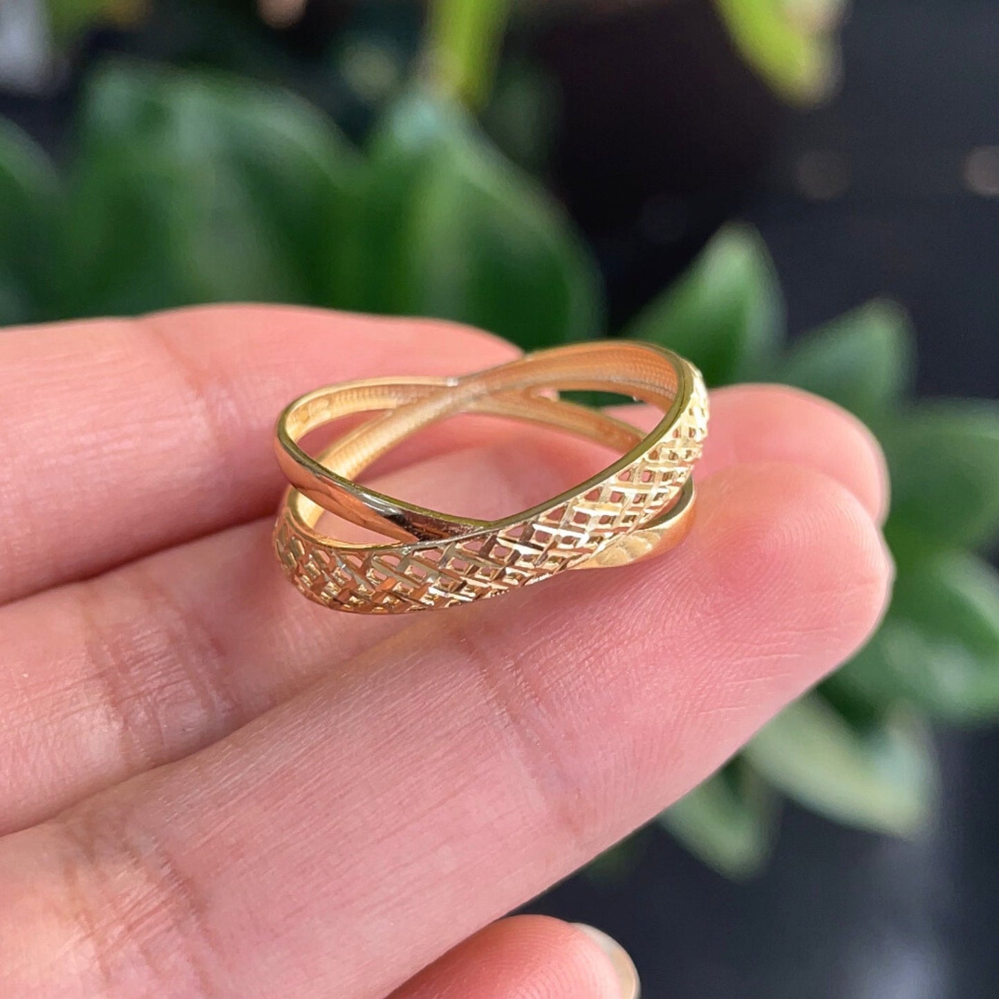 Anel Aevum em Ouro Amarelo 18K-750