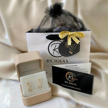 Brinco infinito em Ouro Amarelo 18K