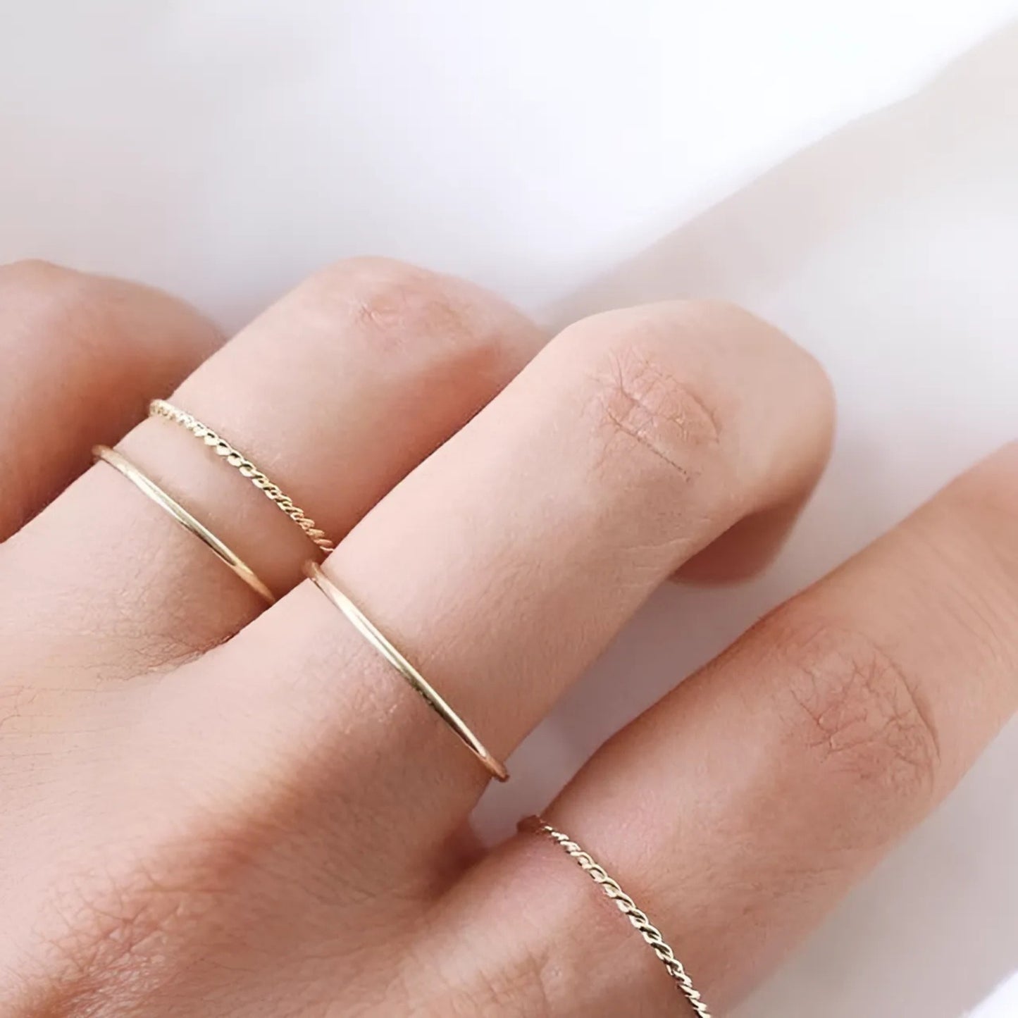 Anel Liso em Ouro Amarelo 18k