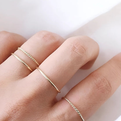 Anel Liso em Ouro Amarelo 18k