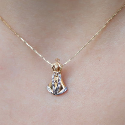 Pingente Nossa Senhora Aparecida Mini Com Detalhe Rodinado em Ouro Amarelo 18k-750