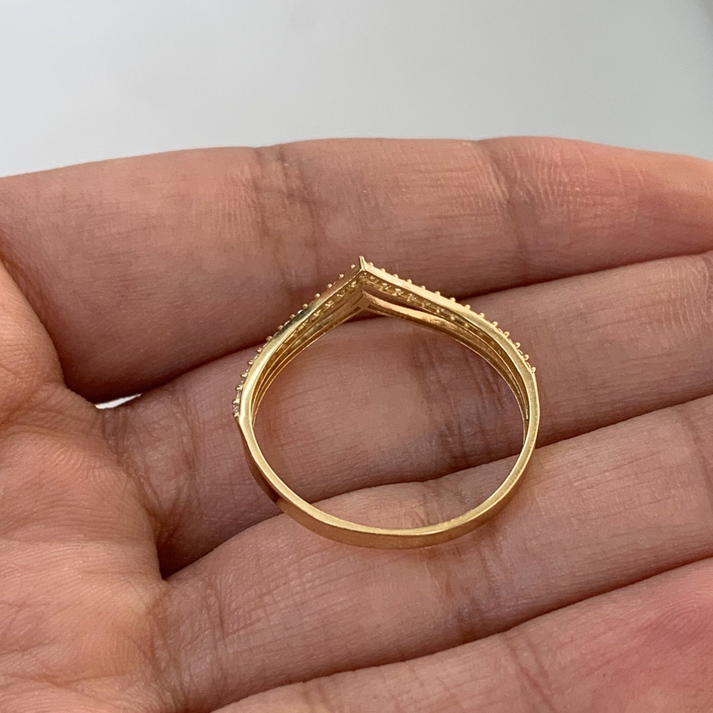 Anel Double V em Ouro Amarelo 18K-750