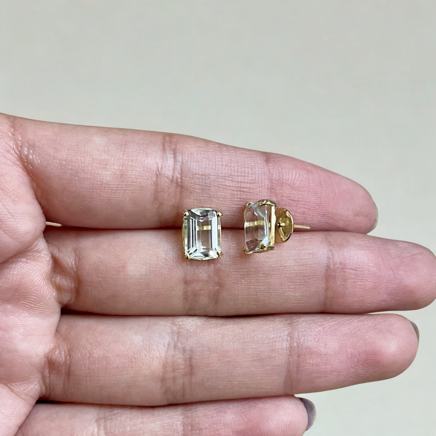 Brinco Azur em Ouro Amarelo 18k, com água-marinha