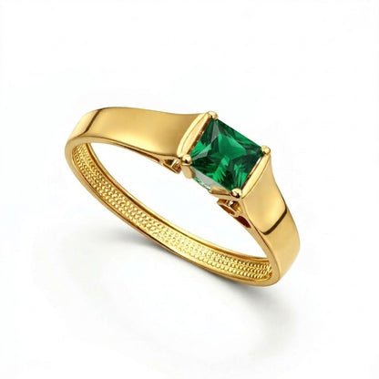 Anel Virtus em Ouro Amarelo 18K-750, com zircônia