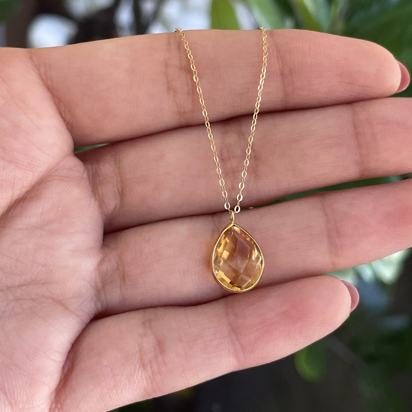 Gargantilha Solis em Ouro Amarelo 18k, com citrino