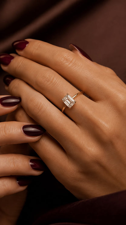 Anel Celine com moissanite retangular