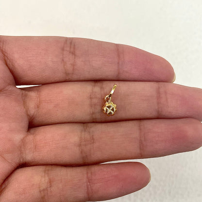 Pingente em Ouro Amarelo 18k - Trevo Liso Mini
