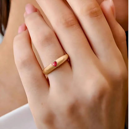 Anel Forever em Ouro 18K com Rubi – Coleção Afeto