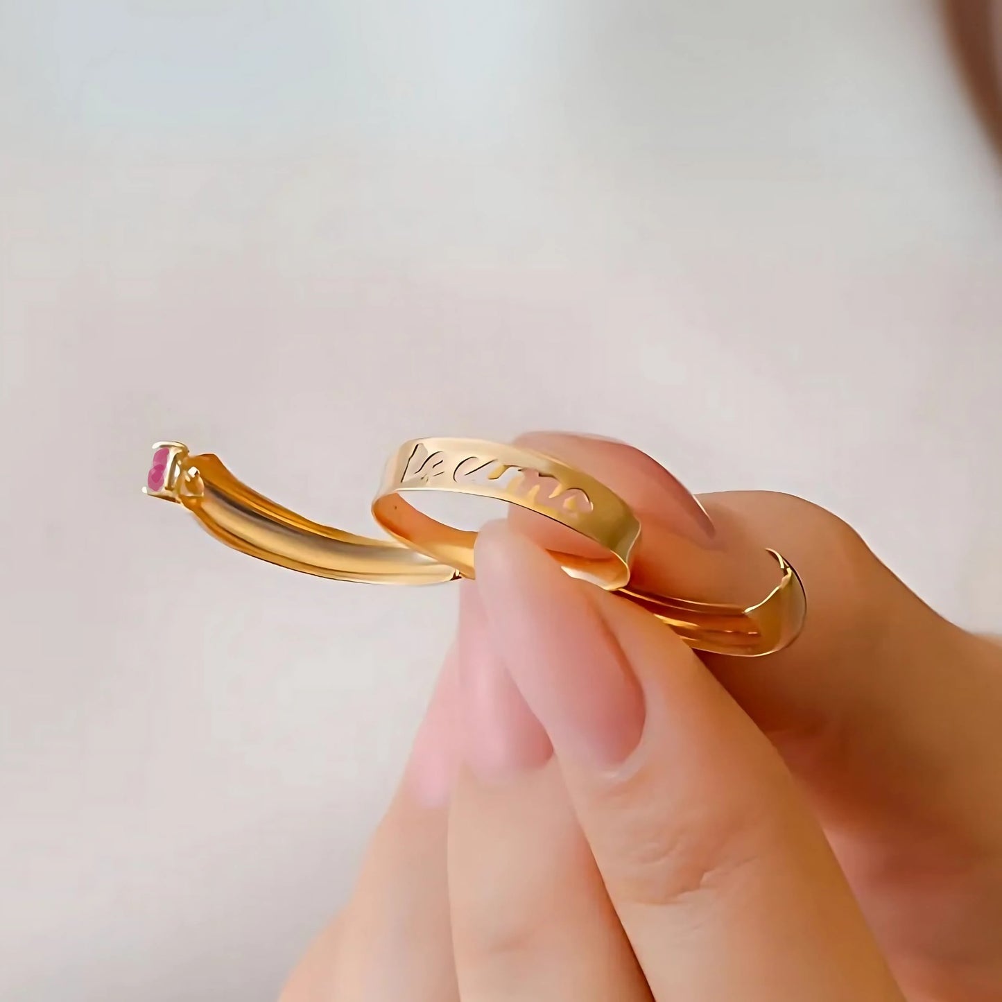 Anel Forever em Ouro 18K com Rubi – Coleção Afeto