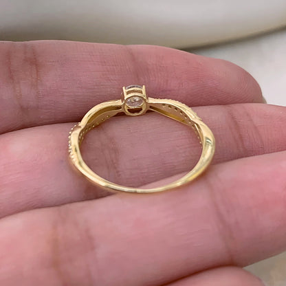 Anel Solitário Lovely em Ouro Amarelo 18K-750