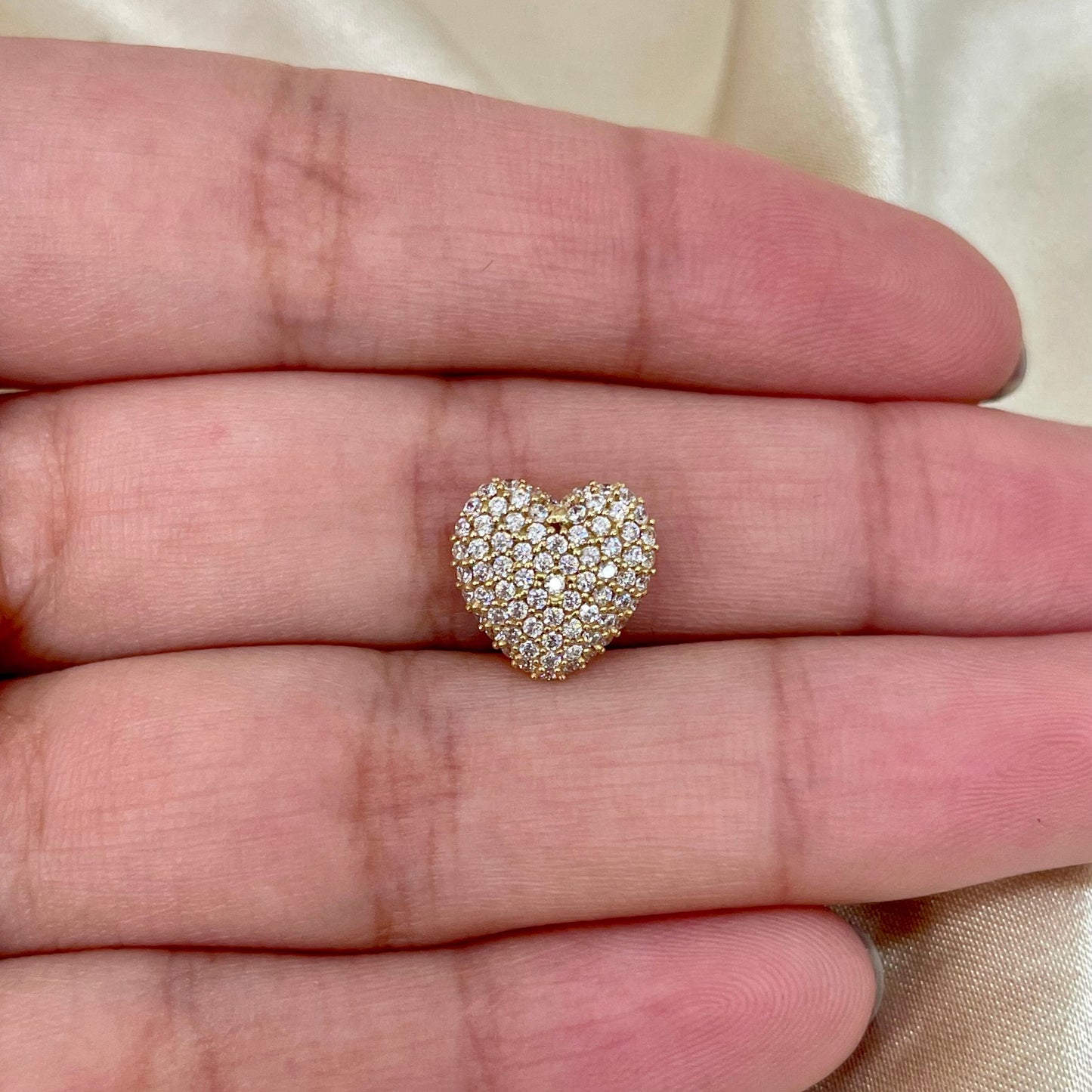 Pingente Pure Love em Ouro Amarelo 18K-750, com zircônias