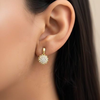 Brinco Solenne em Ouro Amarelo 18K-750, com Zircônias