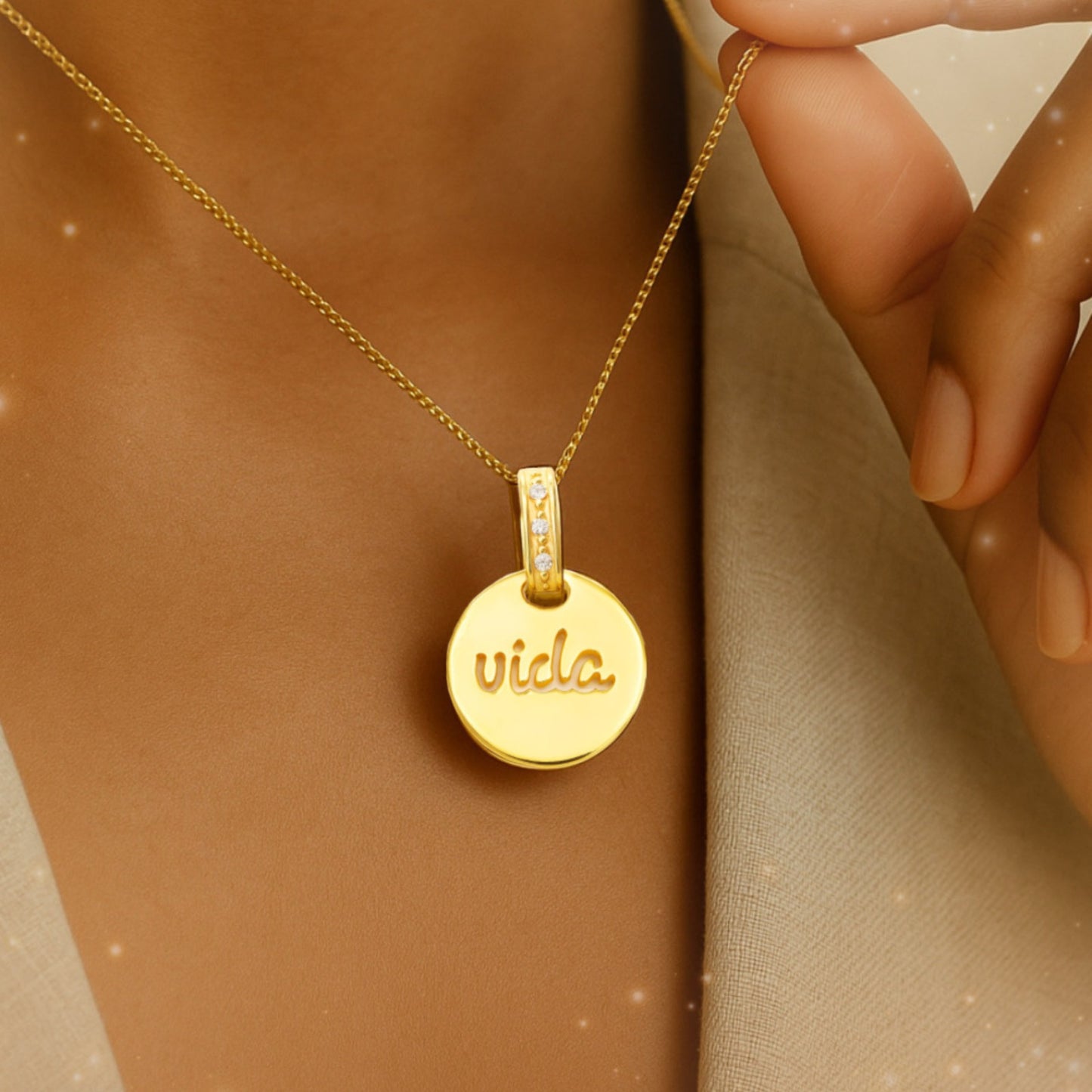 Pingente Medalha Vida em ouro 18k-750 com brilhantes