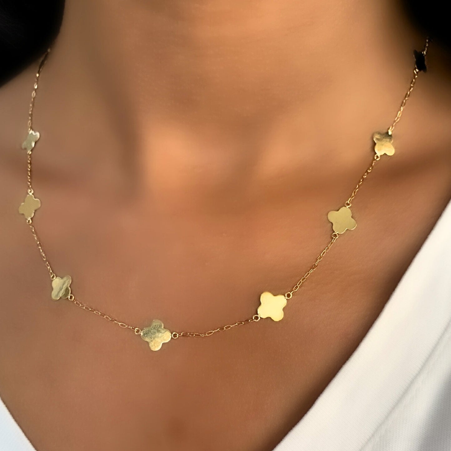 Gargantilha 45cm em malha americana com 13 trevos de 8mm