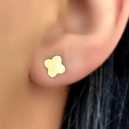 Brinco Trevo em Ouro Amarelo 18k