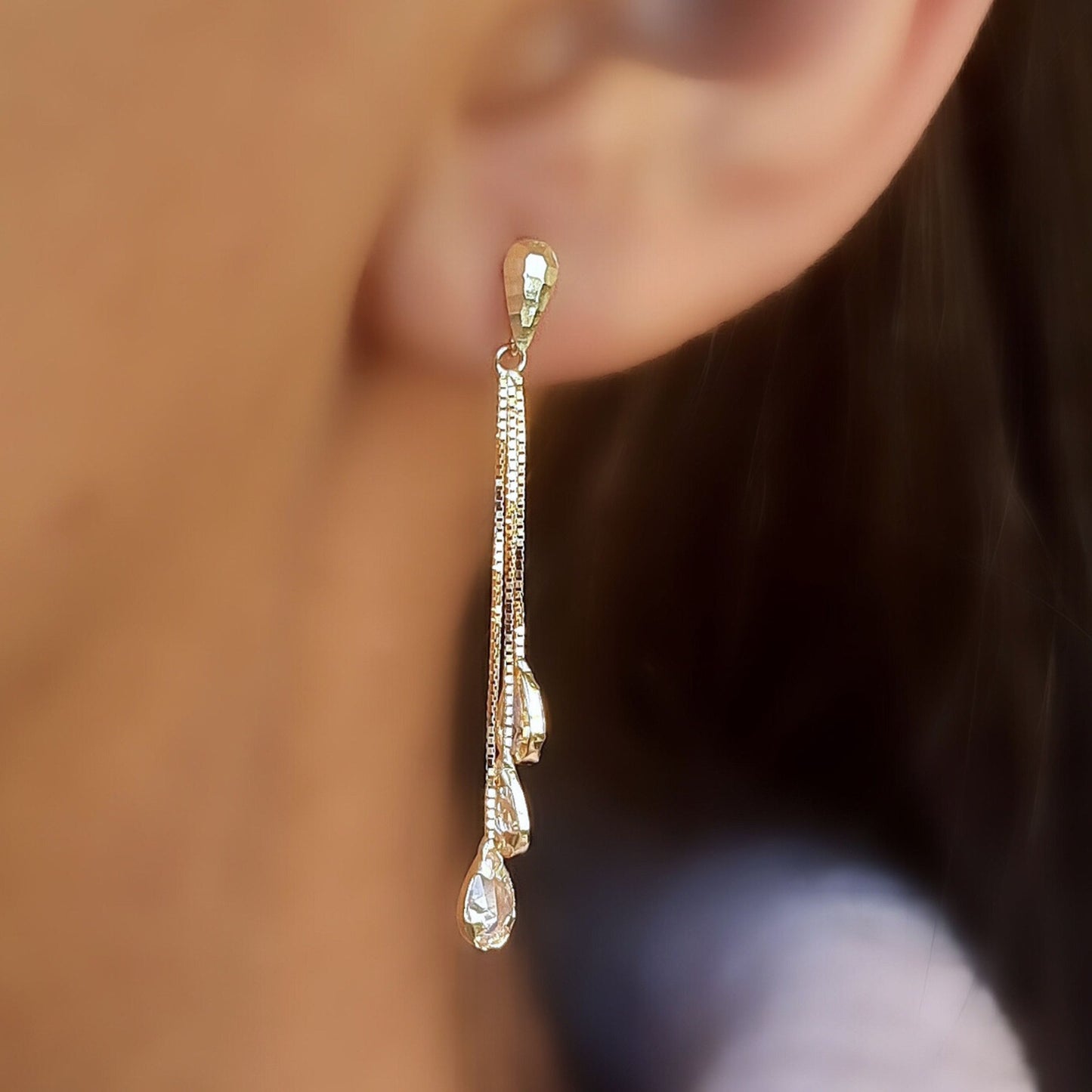 Brinco Franja com Zircônias em Ouro Amarelo 18K-750