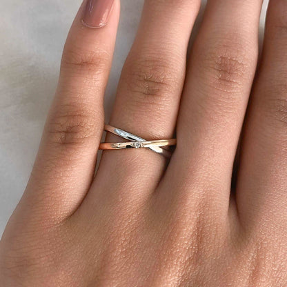 Aliança Entrelaço em Ouro Branco e Rosé 18K-750