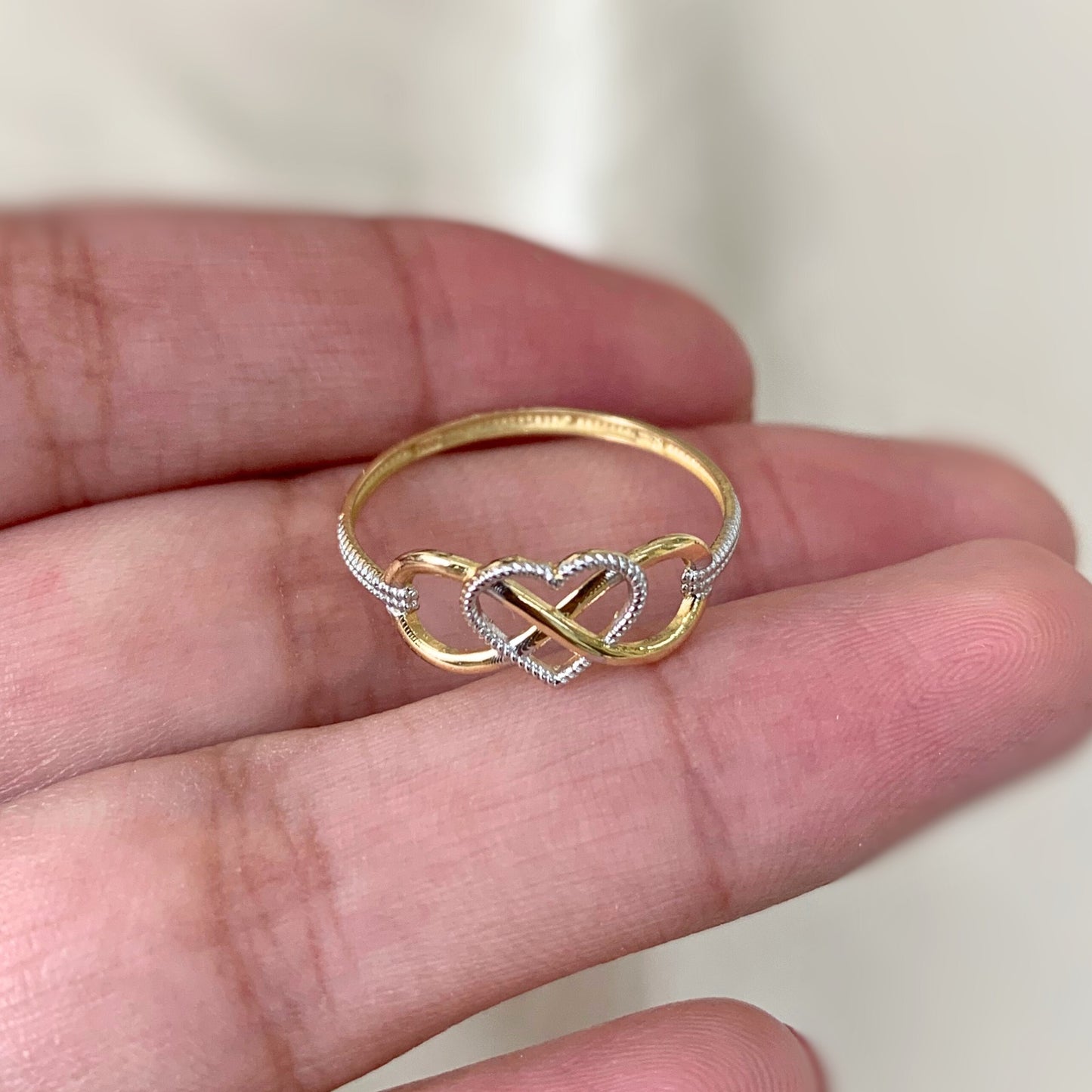 Anel Amore Infinito em Ouro 18K-750