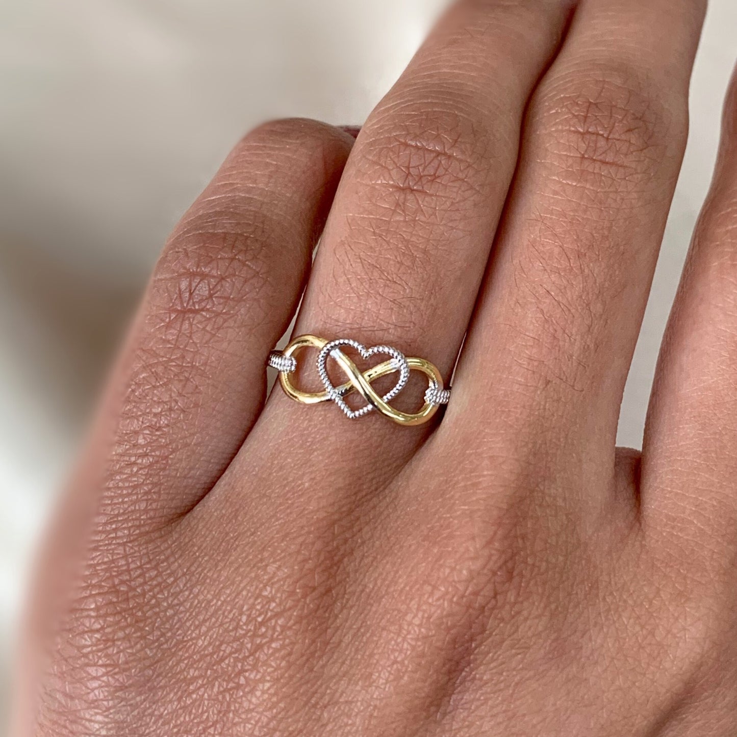 Anel Amore Infinito em Ouro 18K-750