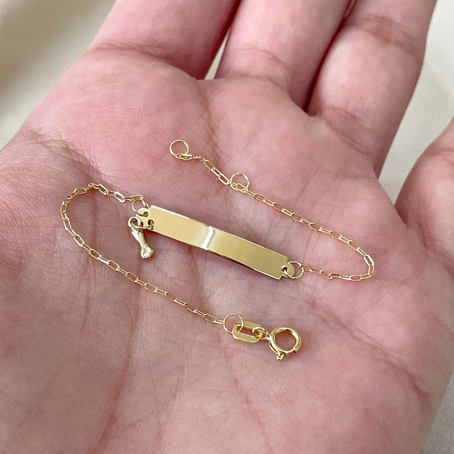 Pulseira Infantil Chapa com Figa em Ouro Amarelo 18K-750