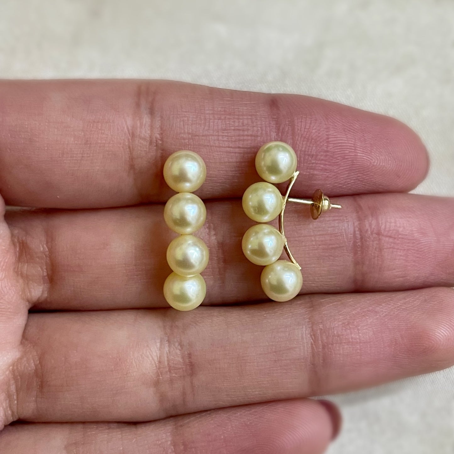 Brinco Duchessa em Ouro Amarelo 18K-750, com Pérolas