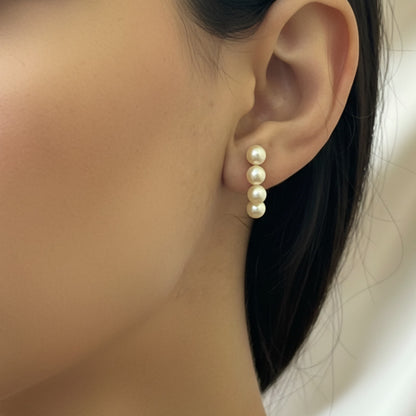 Brinco Duchessa em Ouro Amarelo 18K-750, com Pérolas