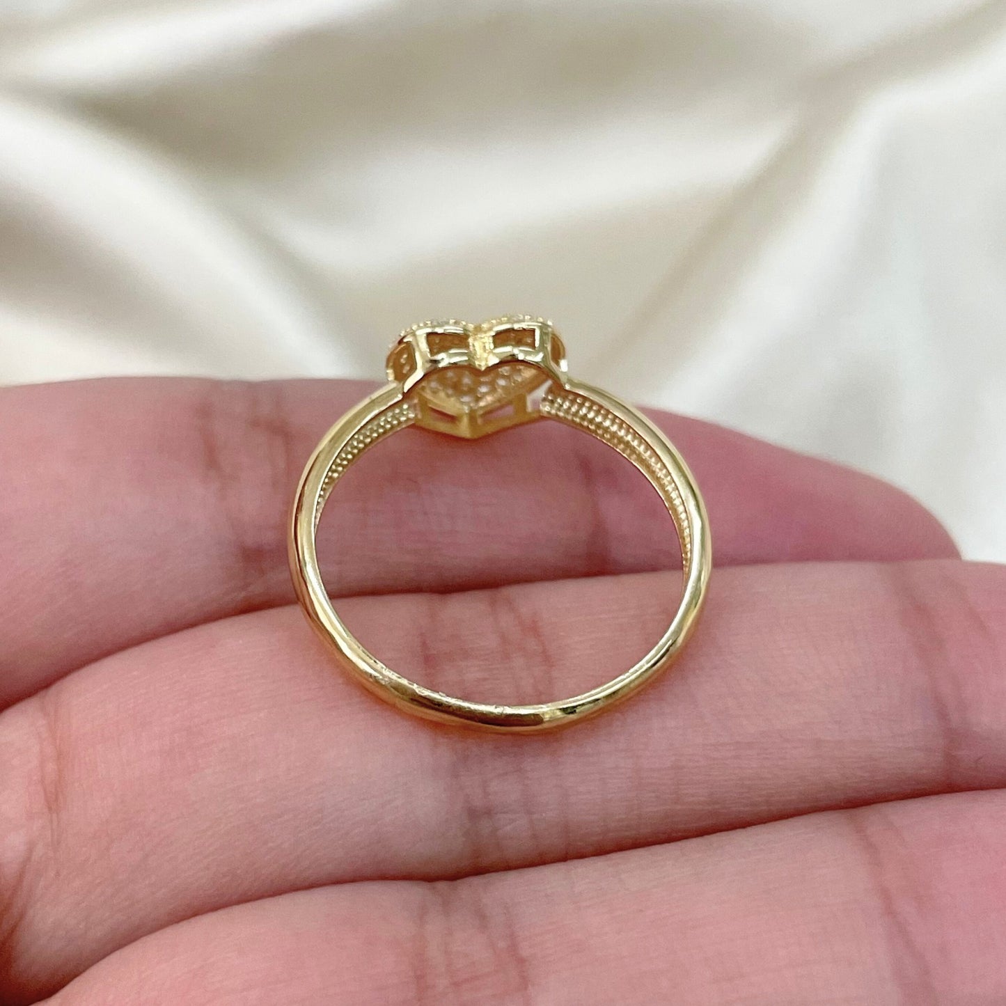 Anel Coração Brilho Eterno em Ouro Amarelo 18K-750&nbsp;