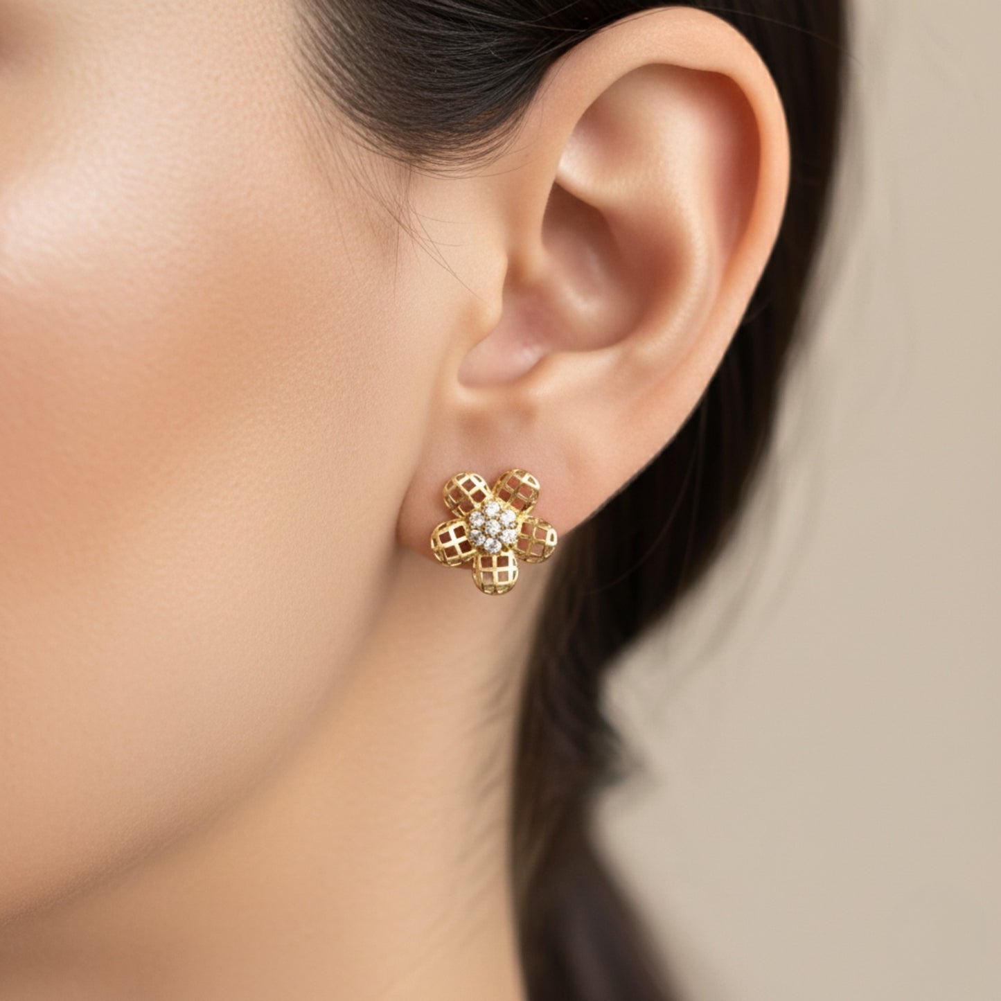 Brinco Éden em Ouro Amarelo 18K-750 com Zircônias