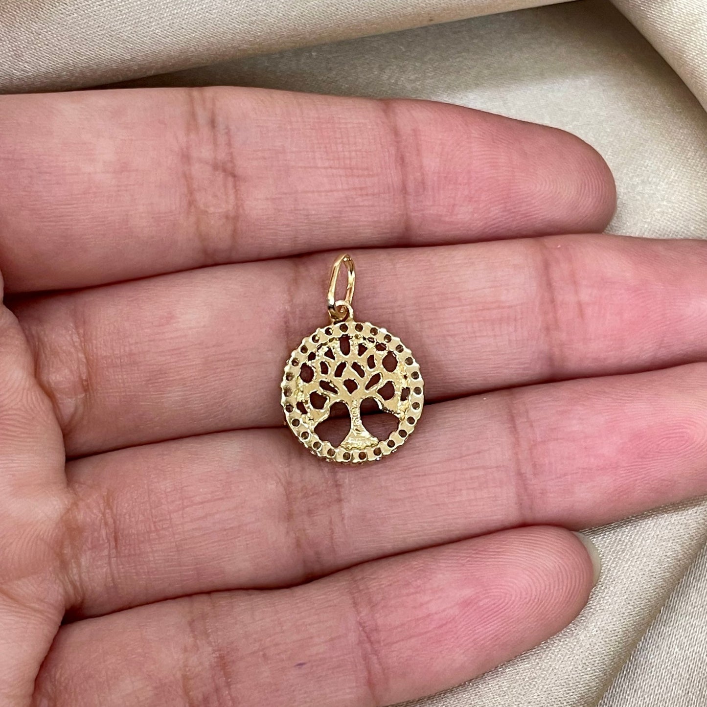 Pingente Árvore da Vida em Ouro Amarelo 18K, com zircônias