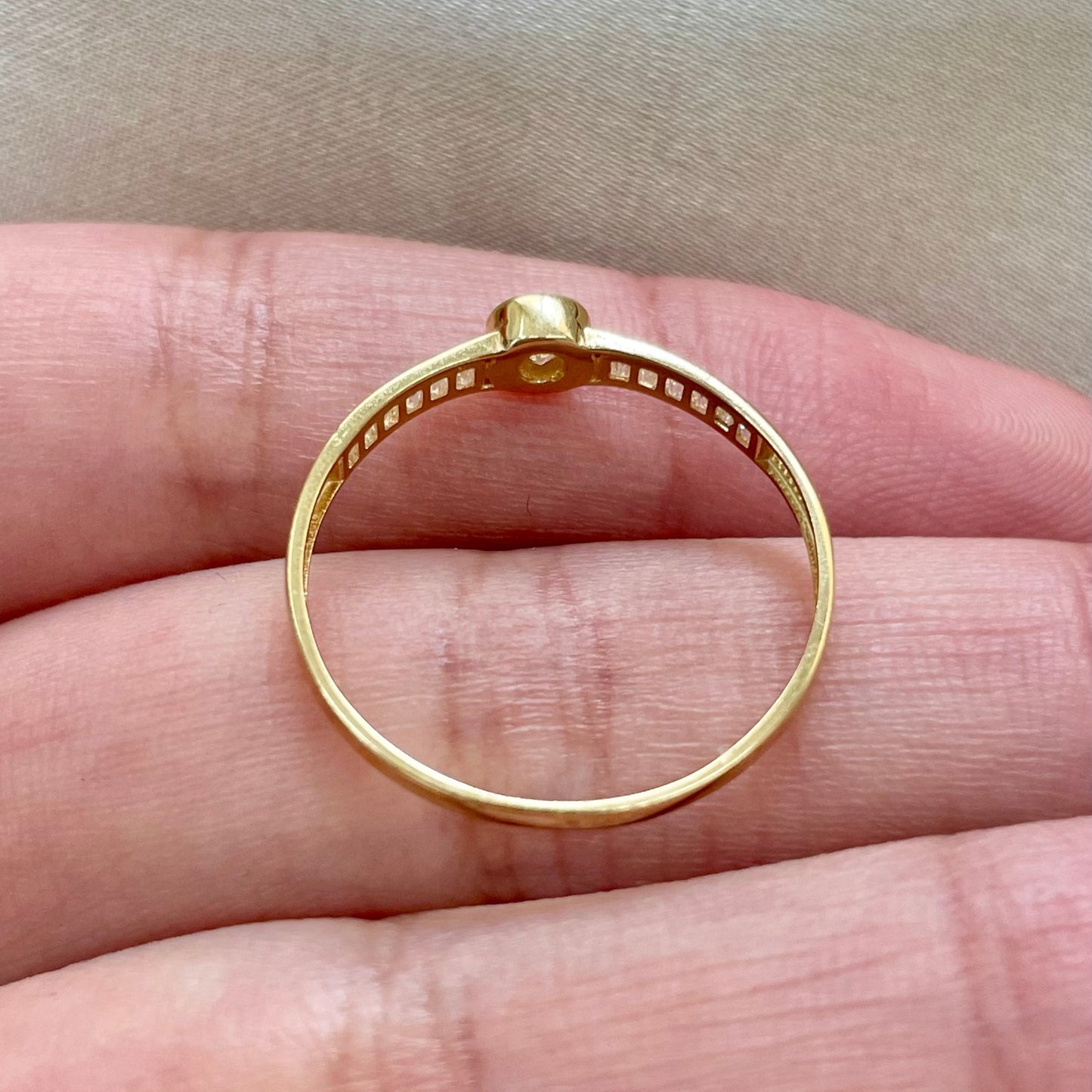 Anel Brillé em Ouro Amarelo 18K-750
