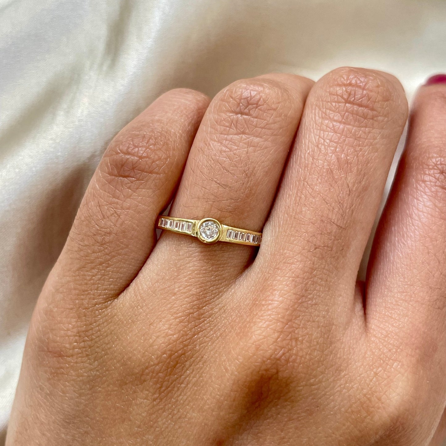 Anel Brillé em Ouro Amarelo 18K-750