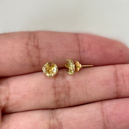 Brinco Peridoto Antique em Ouro Amarelo 18K-750