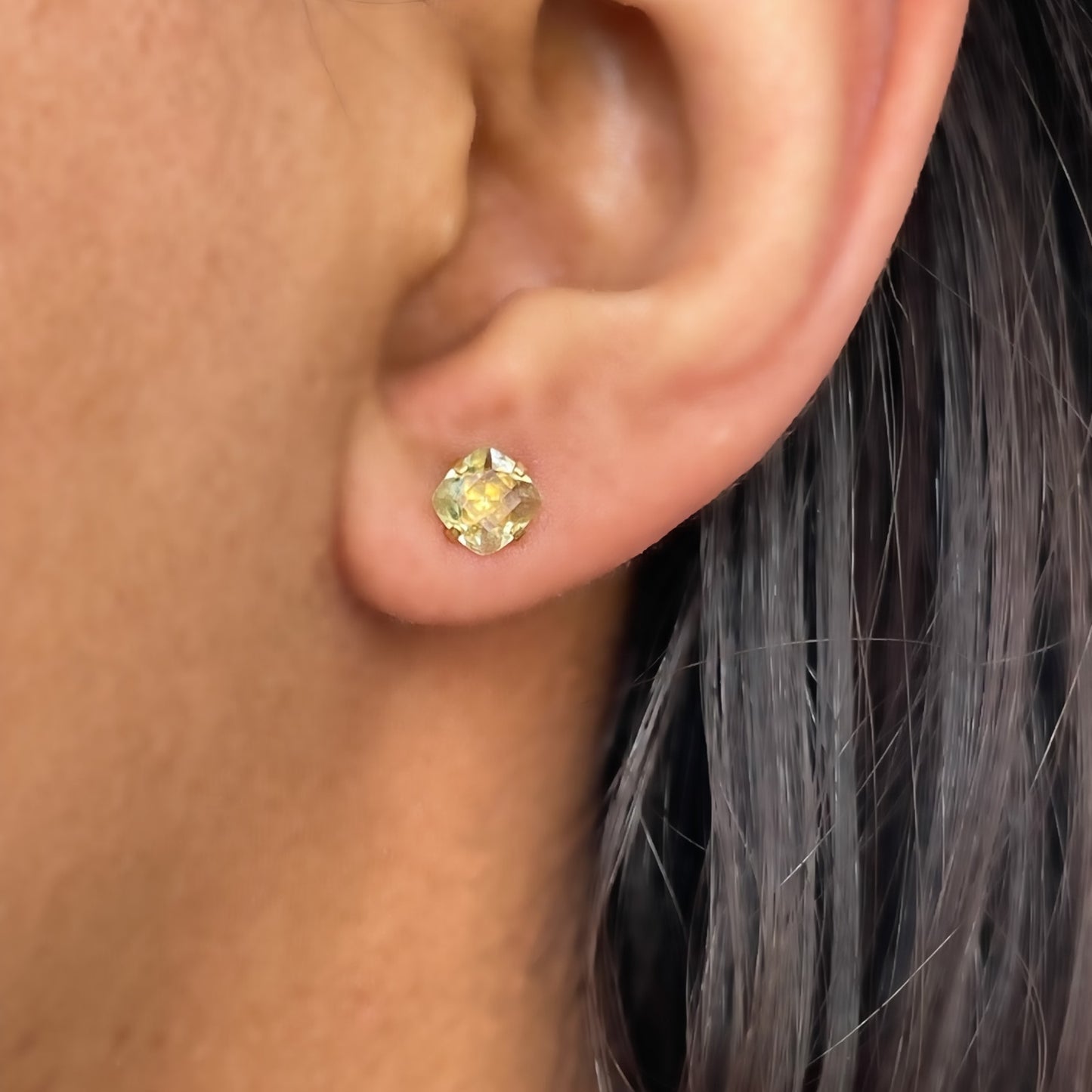 Brinco Peridoto Antique em Ouro Amarelo 18K-750