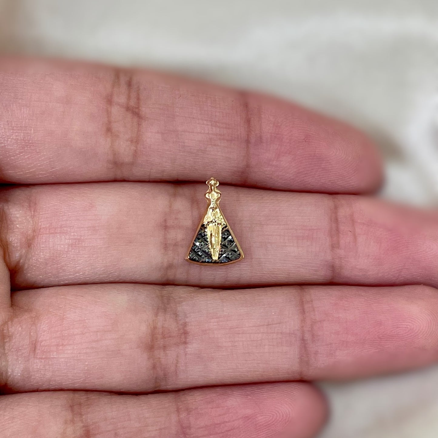 Pingente Nossa Senhora Aparecida em Ouro Amarelo 18K