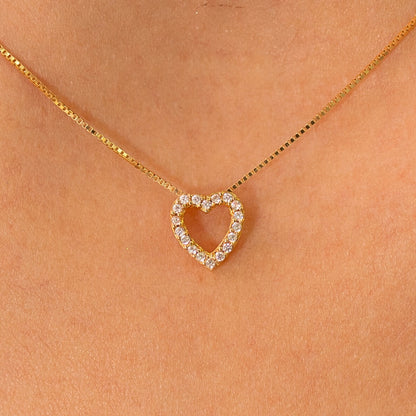 Pingente em Ouro Amarelo 18K Coração Cravejado com Zircônias Vazado