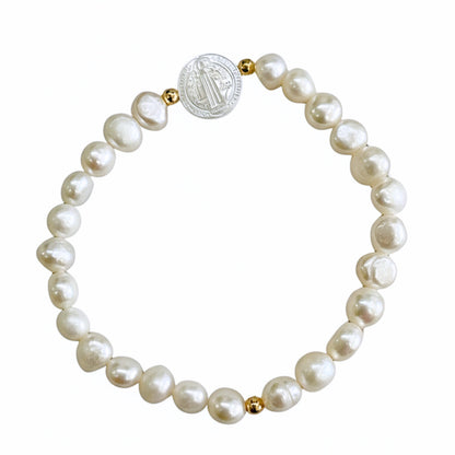 Pulseira de Pérolas Barrocas com medalha de São Bento em Ouro 18K-750