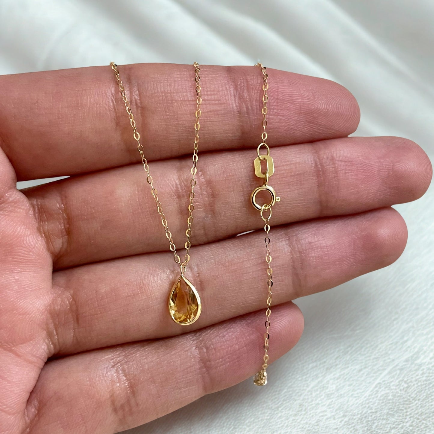 Gargantilha Poente em Ouro Amarelo 18K-750, com Citrino