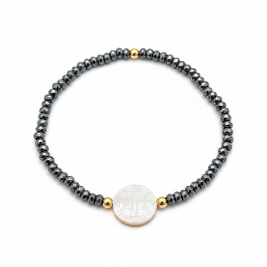 Pulseira de Hematitas com medalha madrepérola de São Bento  Ouro 18K-750