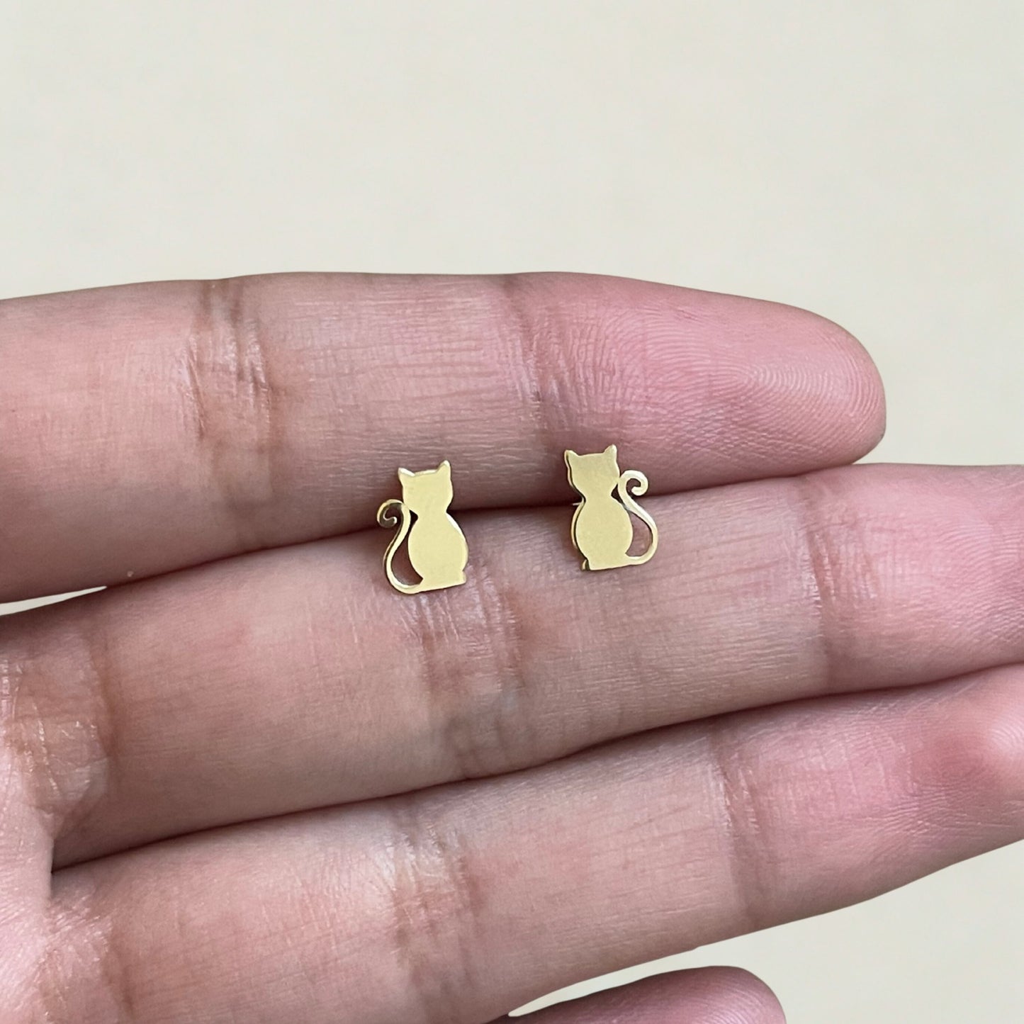 Brinco Infantil Gato em Ouro Amarelo 18K-750