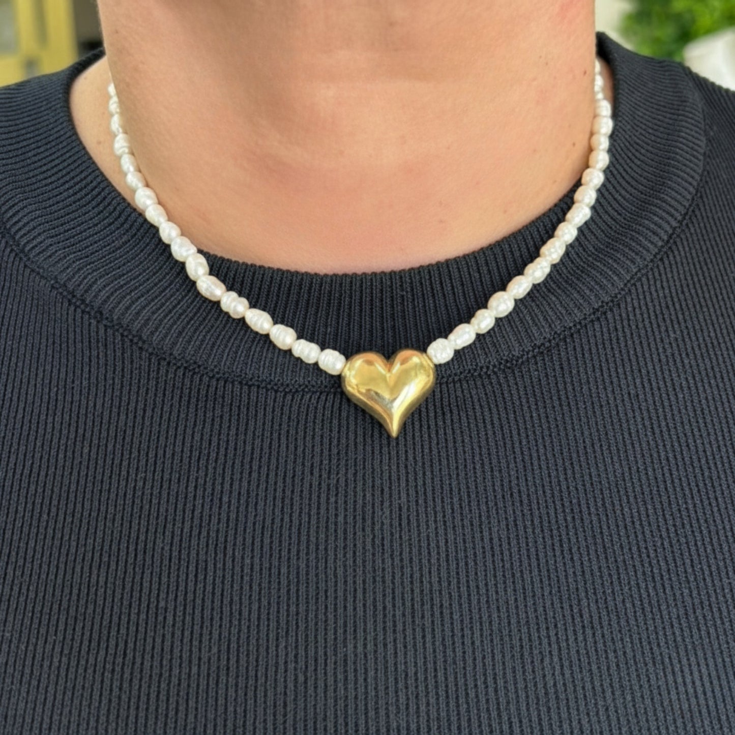 Gargantilha de Pérolas Barrocas com Coração em Ouro Amarelo 18K-750