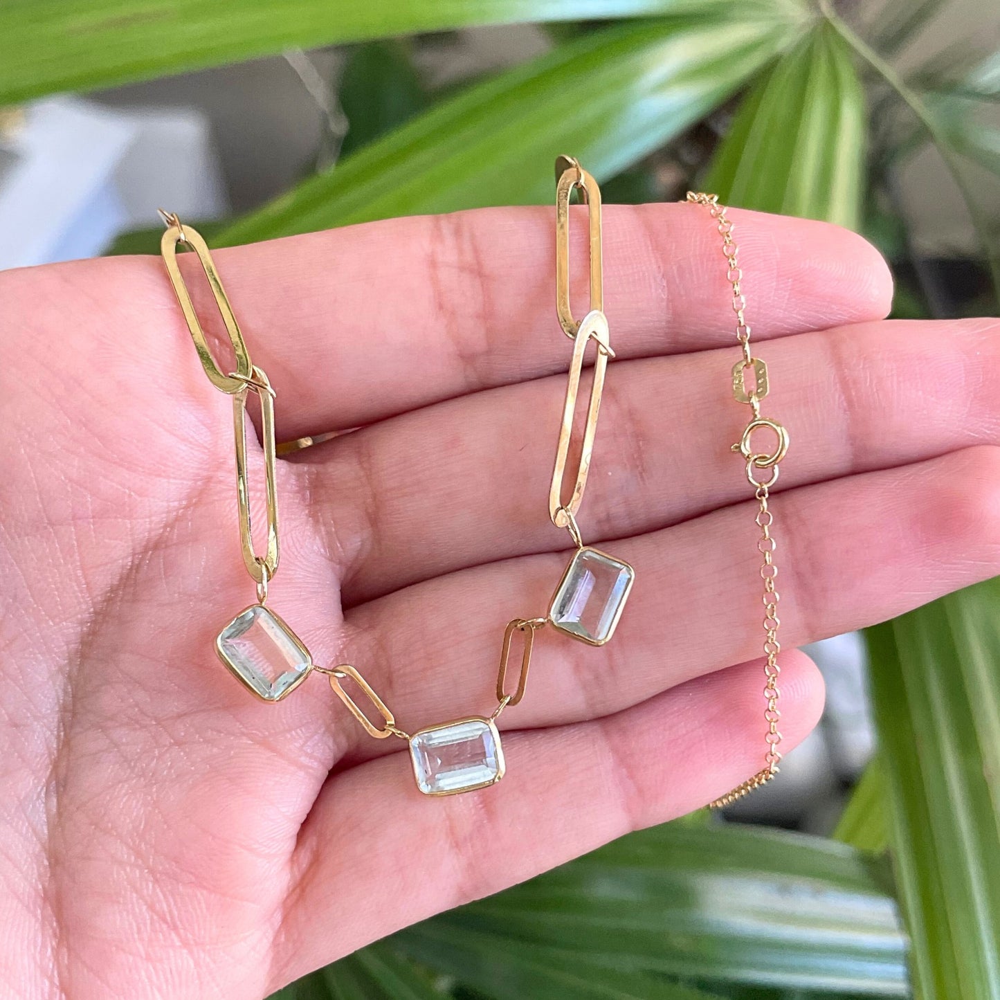 Gargantilha Aquamarine em Ouro Amarelo 18K-750, com águas-marinhas