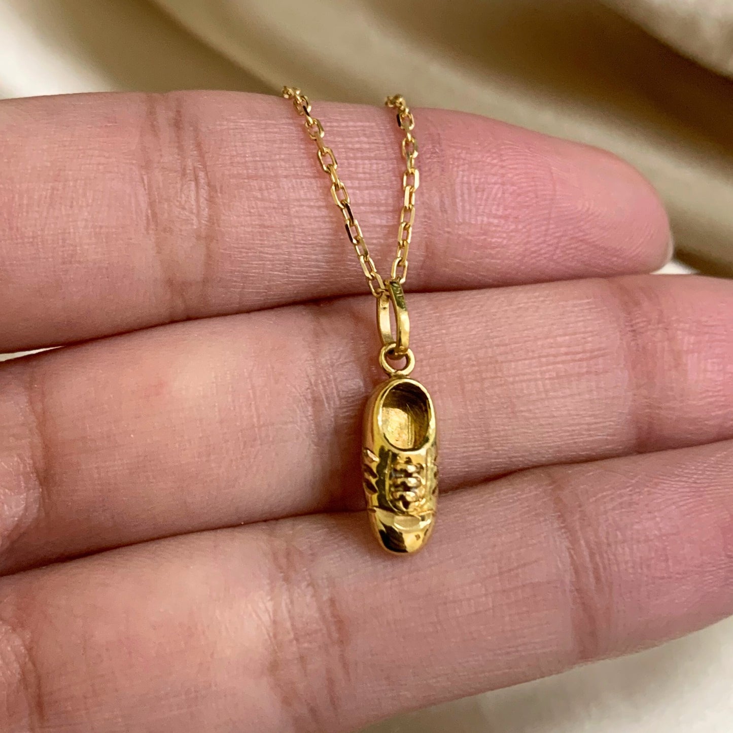 Pingente Chuteira em Ouro 18K