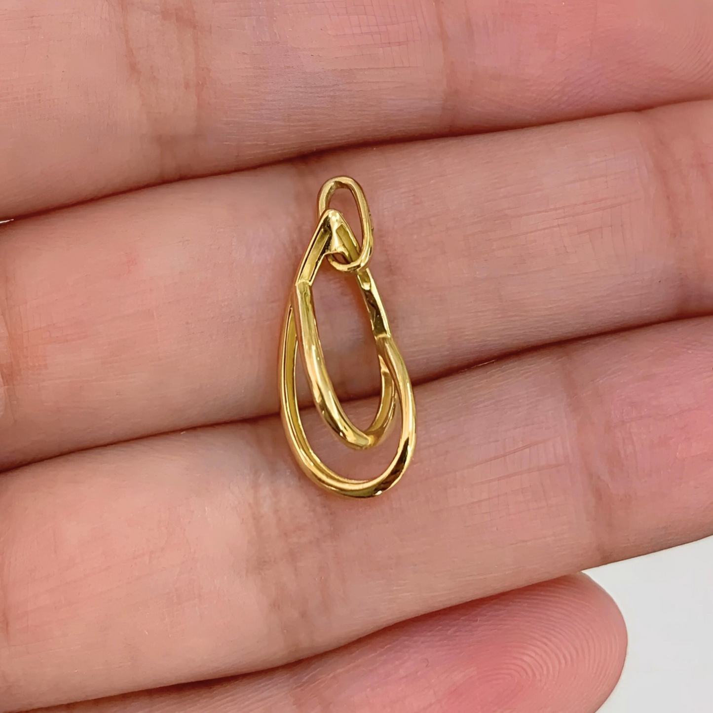 Pingente Cignus com Brilhantes Coleção Caminho em Ouro Amarelo 18K-750