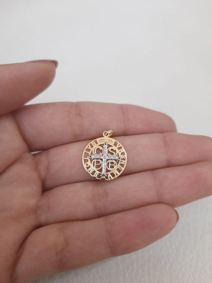 Pingente em Ouro Amarelo 18k - São Bento com Detalhe Rodinado