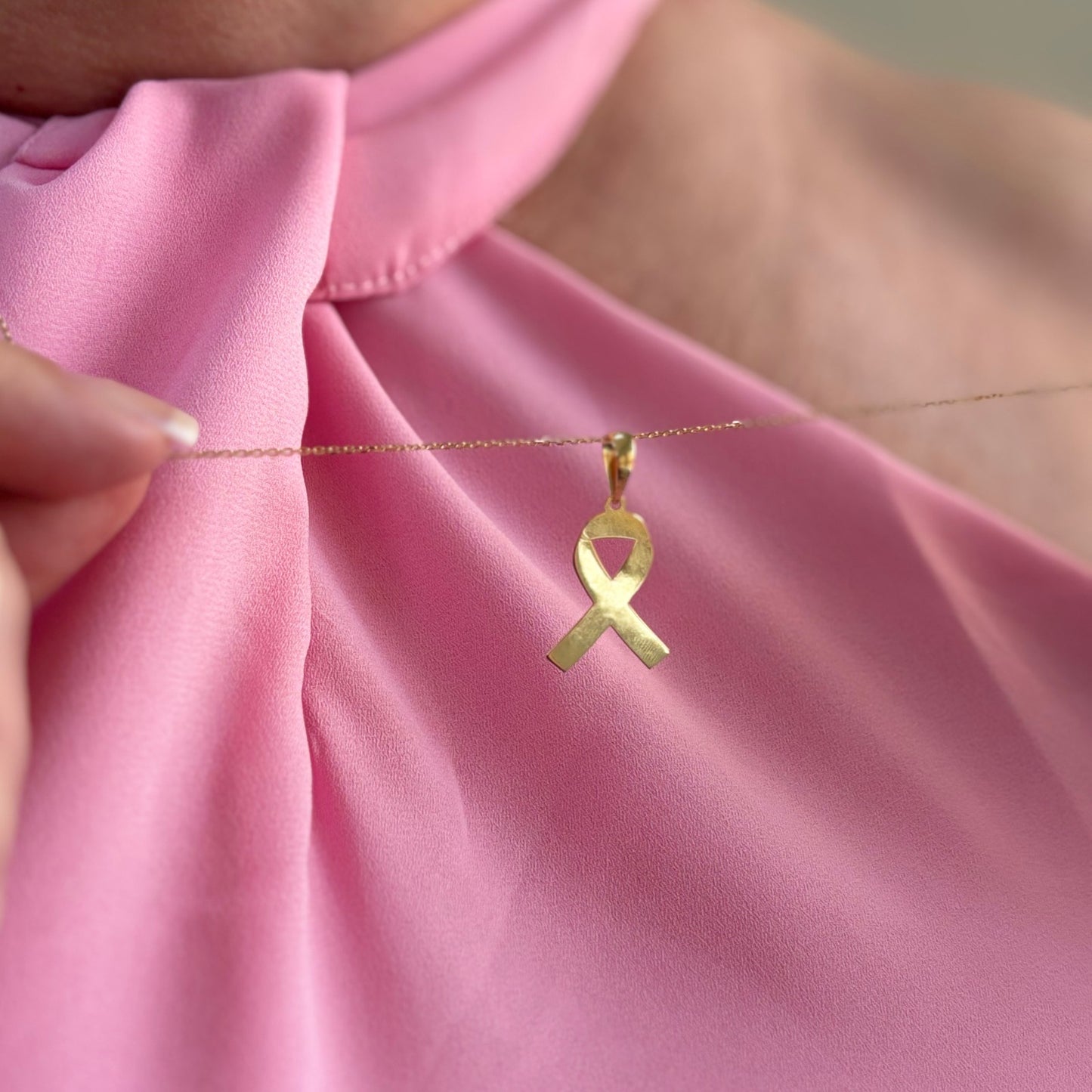 Pingente Outubro Rosa em Ouro Amarelo 18k&nbsp;