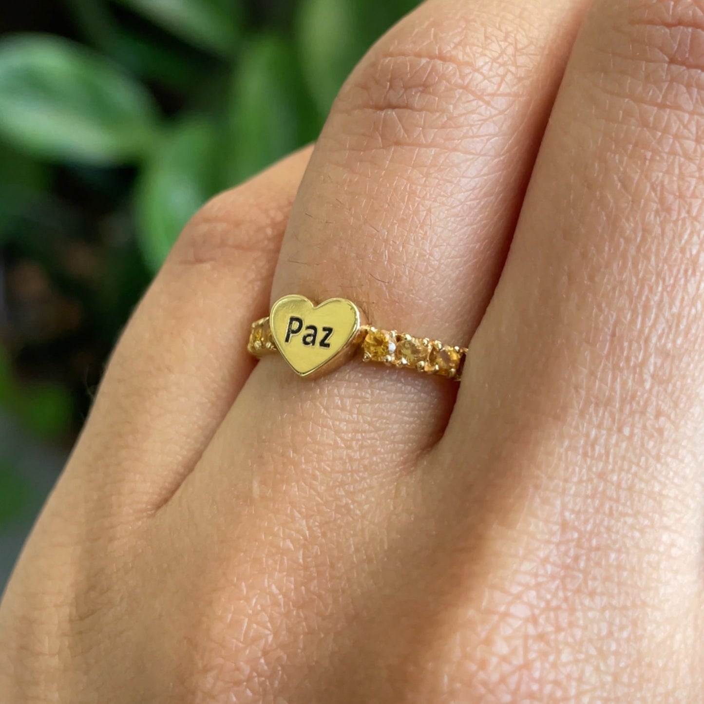 Anel Coração Paz em Ouro Amarelo 18K-750, com citrino