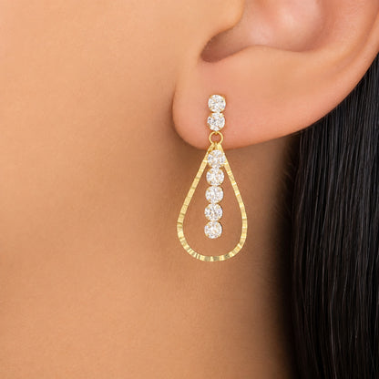 Brinco Gota de Luz em Ouro Amarelo 18K, com zircônias
